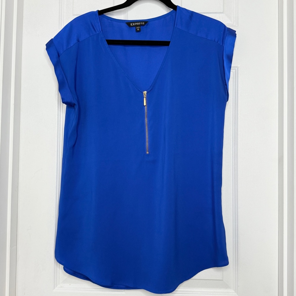 EXPRESS Women's Blue Top with Zipper Detail, Medium, Preloved
